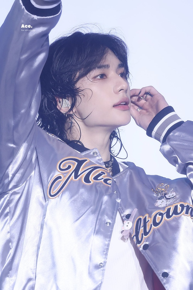 Hyun-Jin Hwang