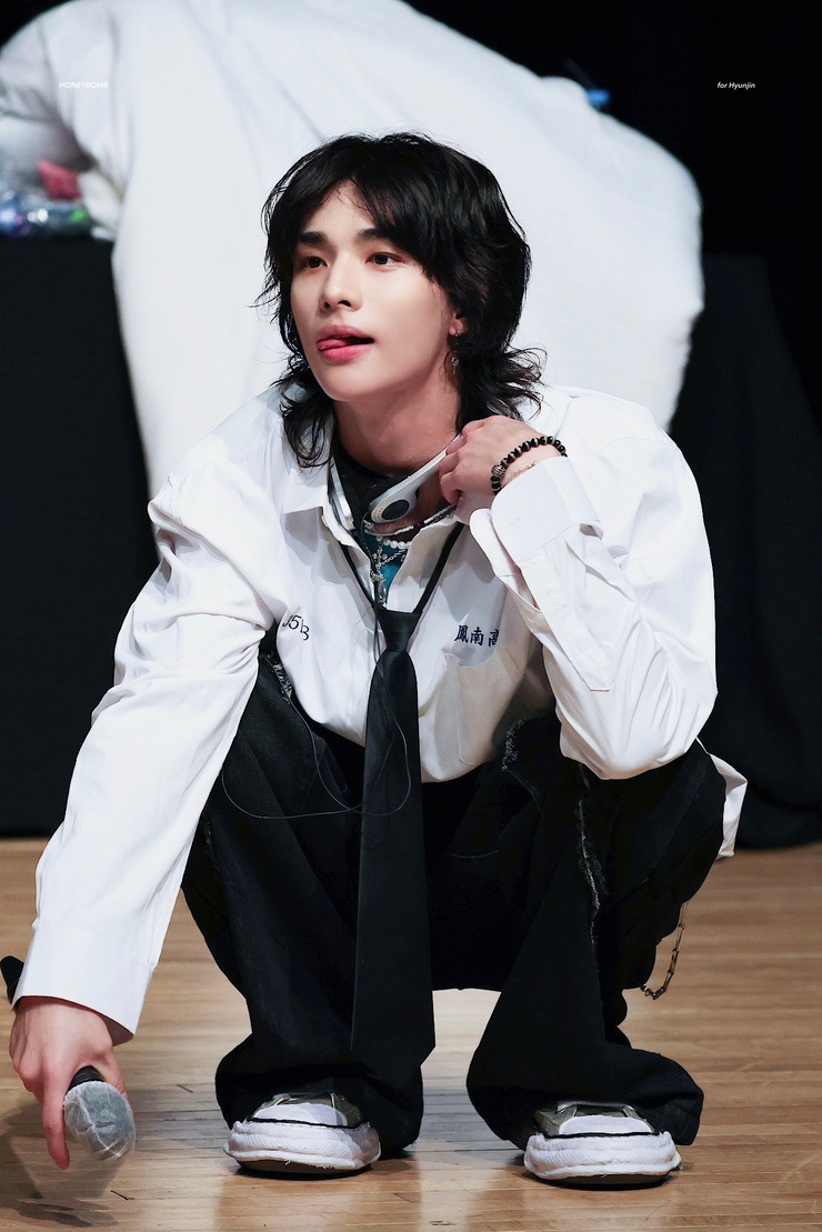 Hyun-Jin Hwang