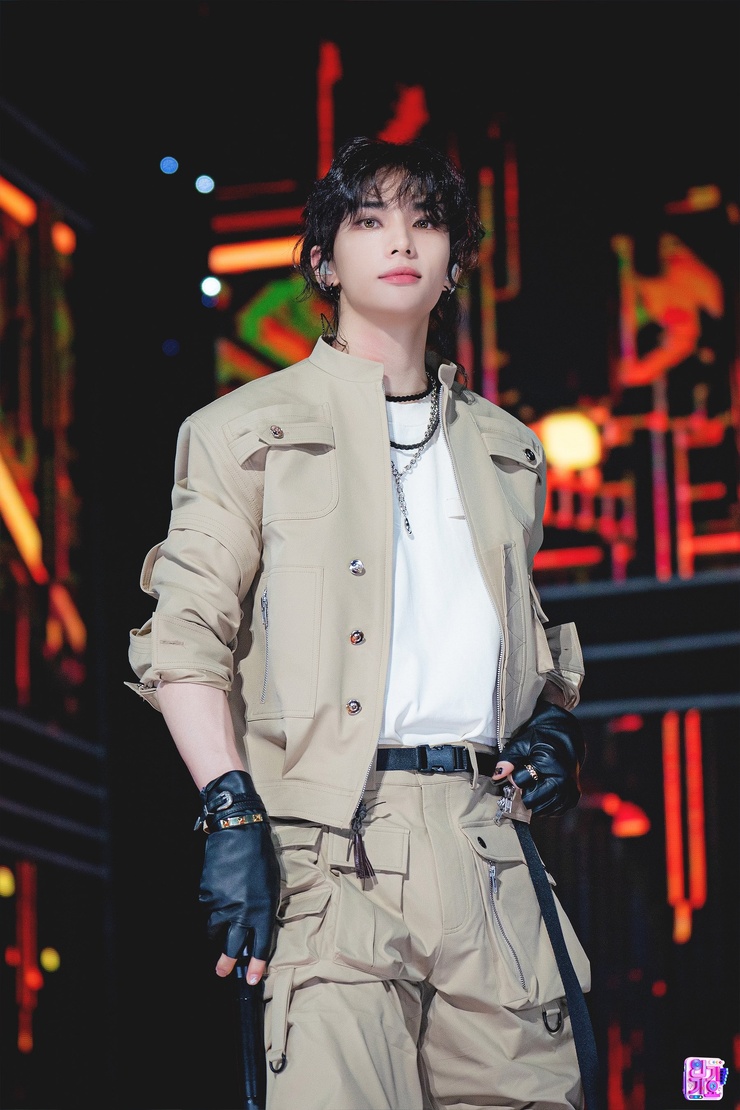 Hyun-Jin Hwang