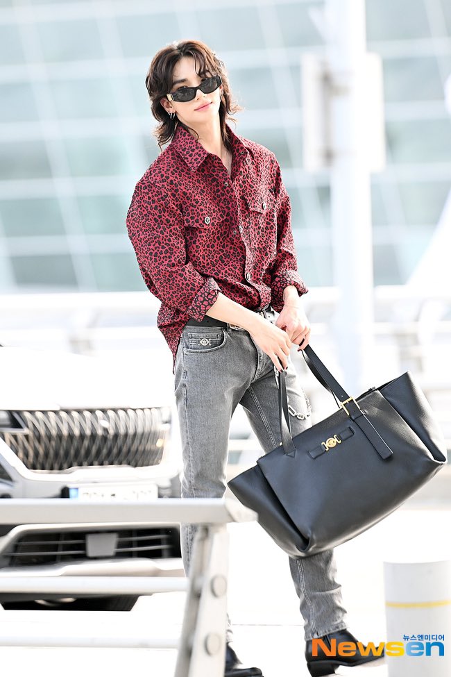 Hyun-Jin Hwang