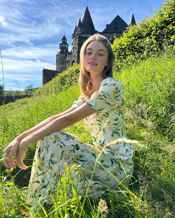 Willow Hand Willow Hand