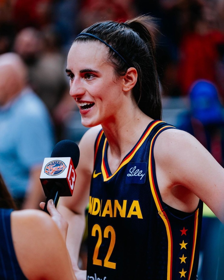 Caitlin Clark (ii)