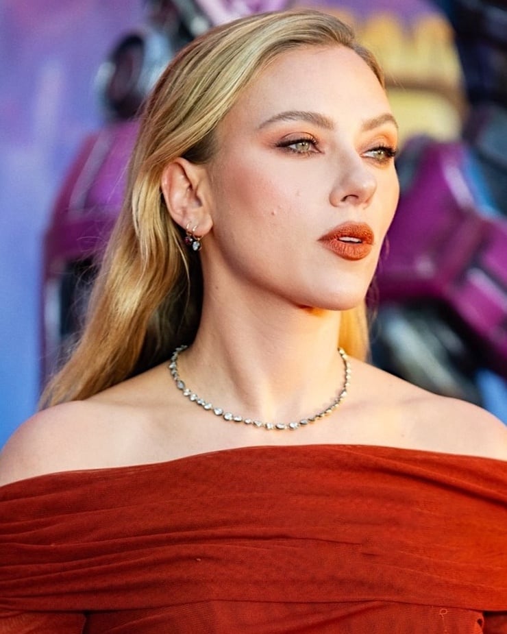 Scarlett Johansson Scarlett Johansson