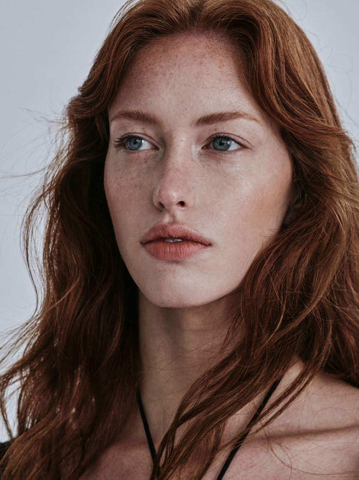 Taylor Rhodes