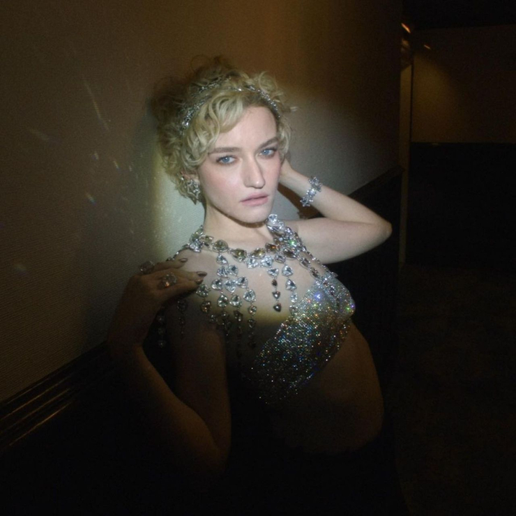 Julia Garner