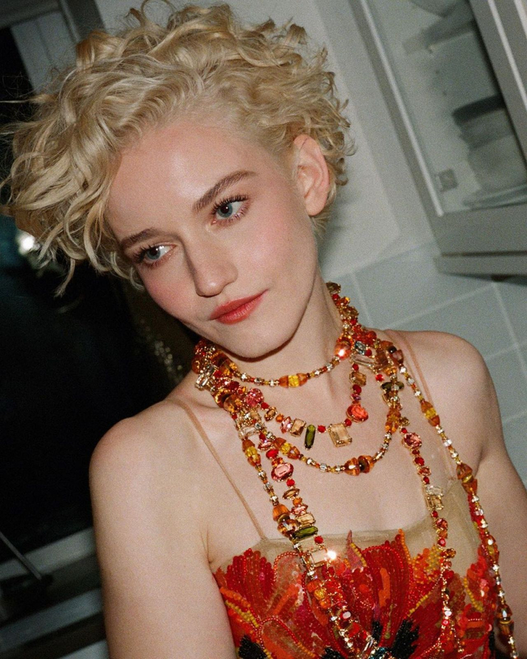 Julia Garner Julia Garner