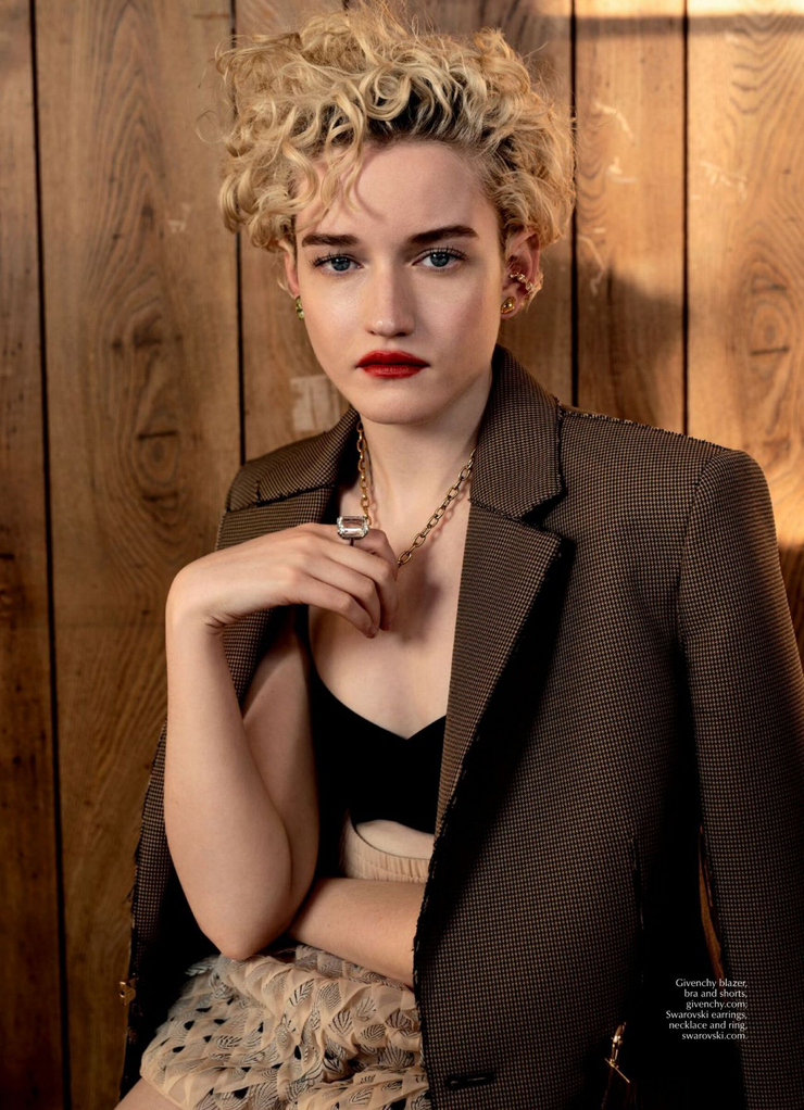 Julia Garner