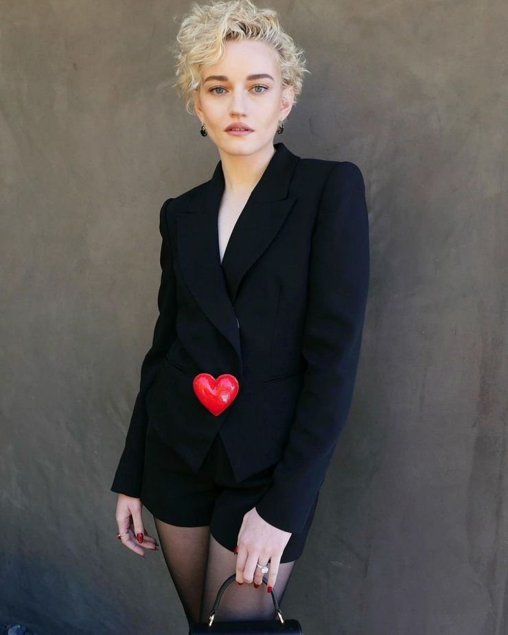 Julia Garner