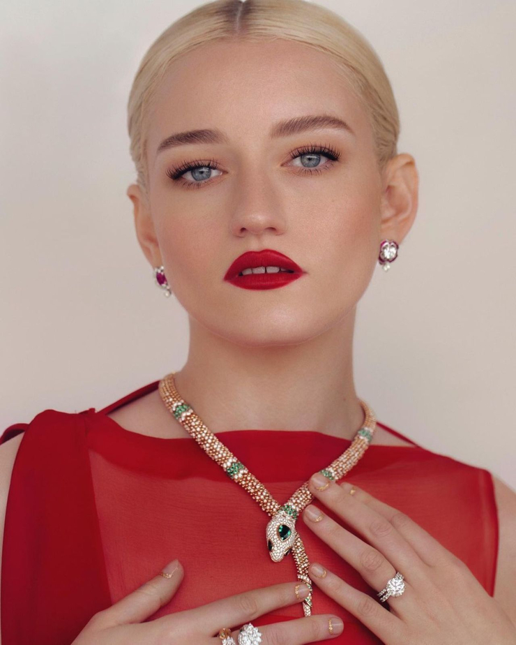 Julia Garner Julia Garner