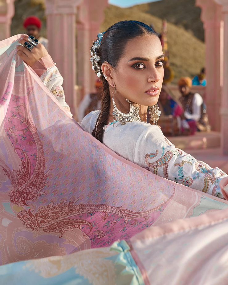 Iqra Aziz