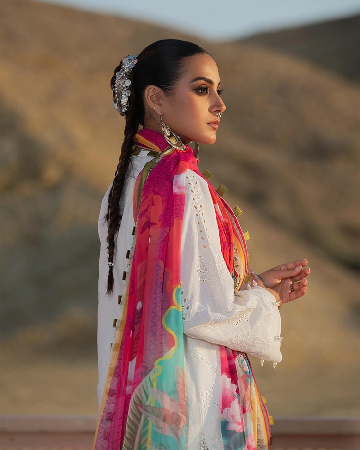 Iqra Aziz