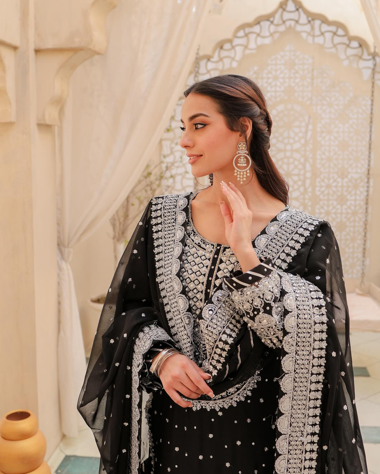Iqra Aziz