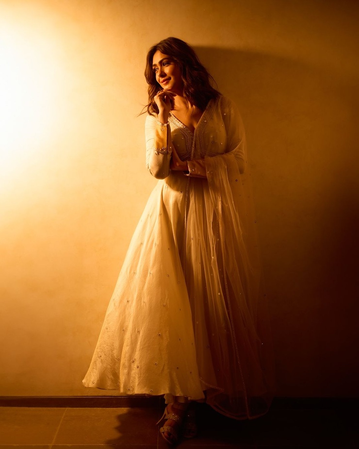 Mrunal Thakur