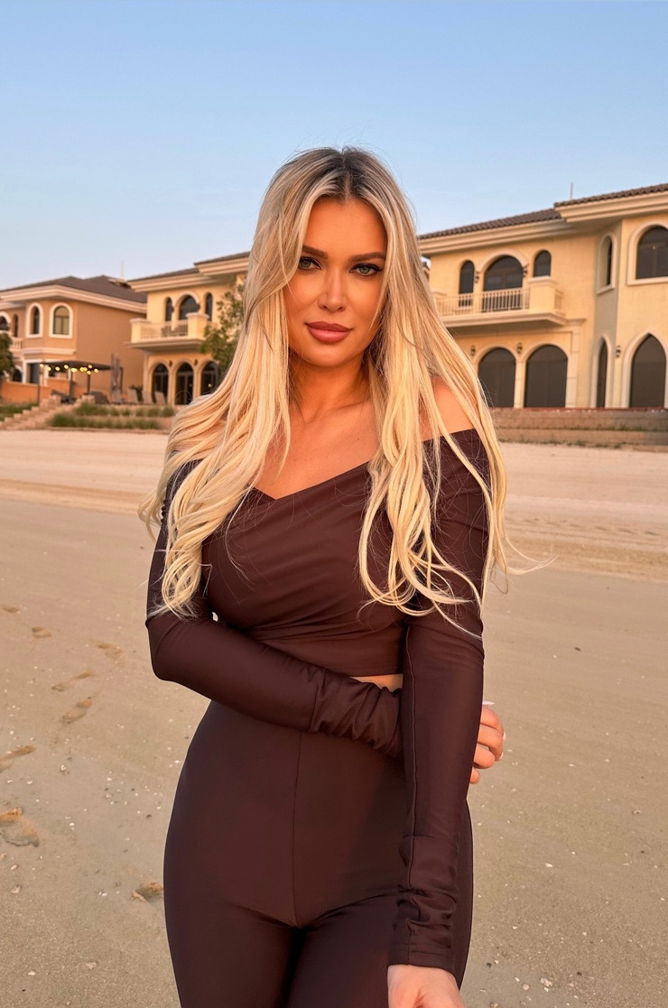 Kat Nova