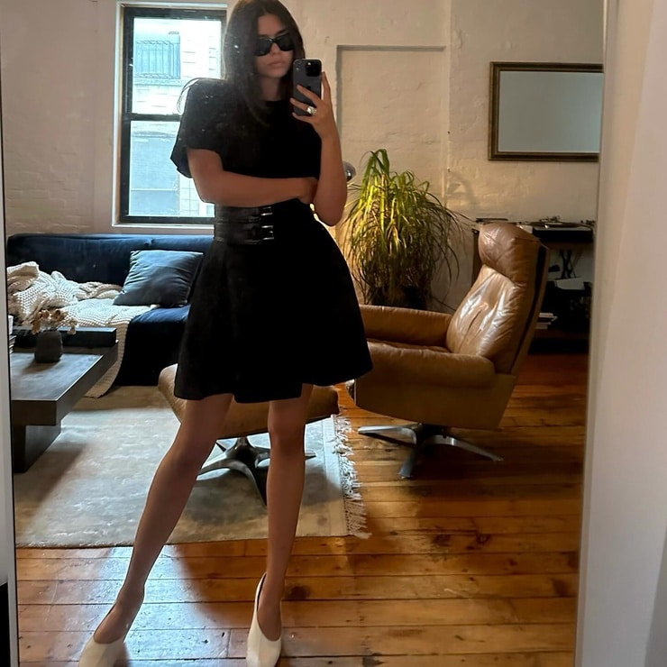 Lauren Searle
