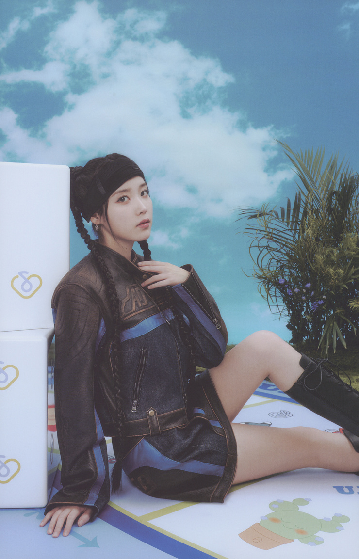 IU