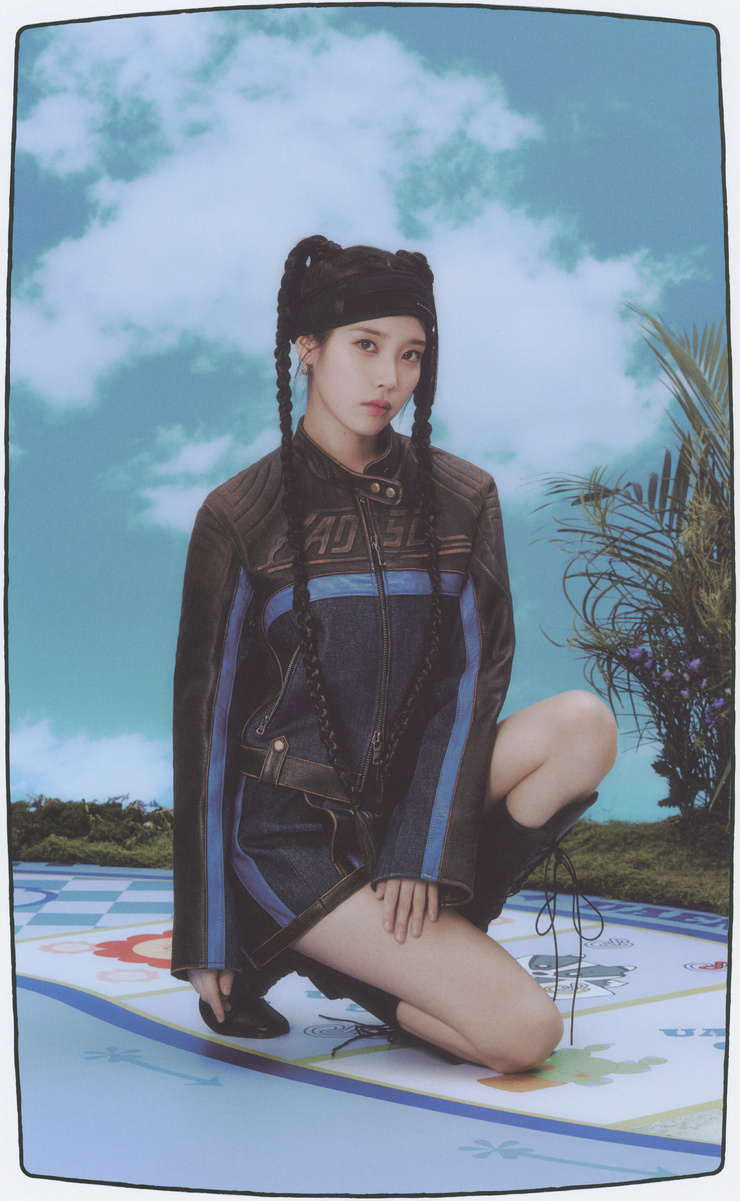 IU