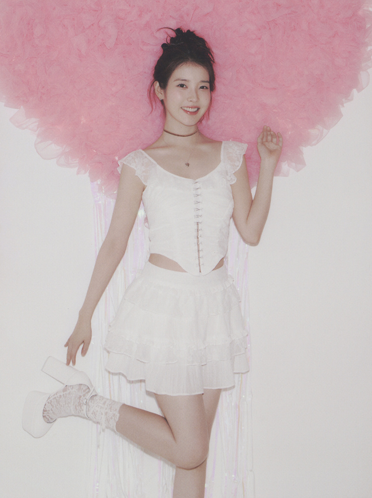 IU