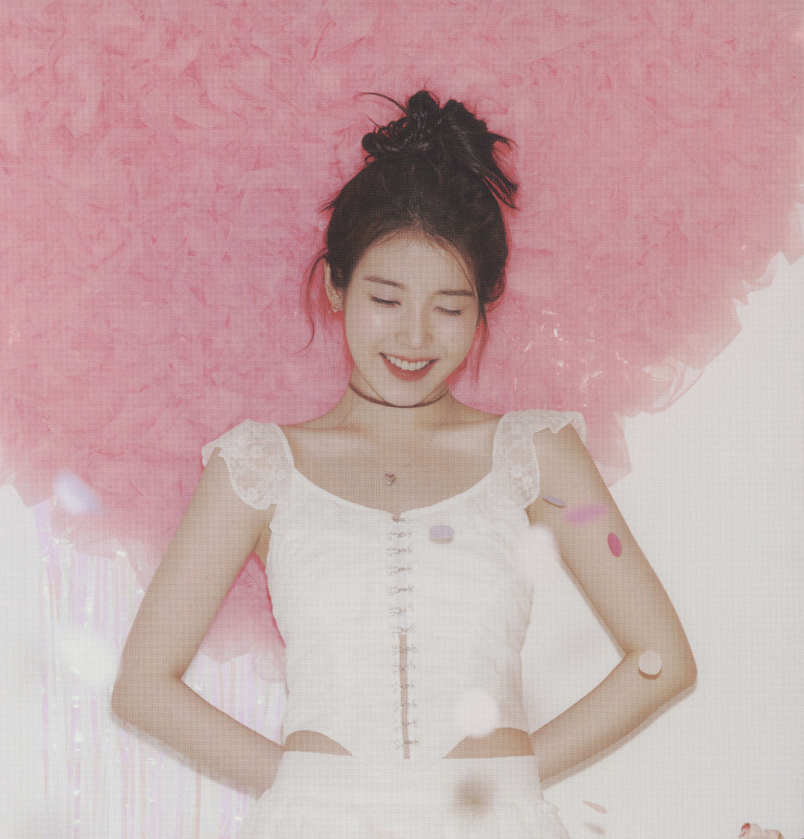 IU