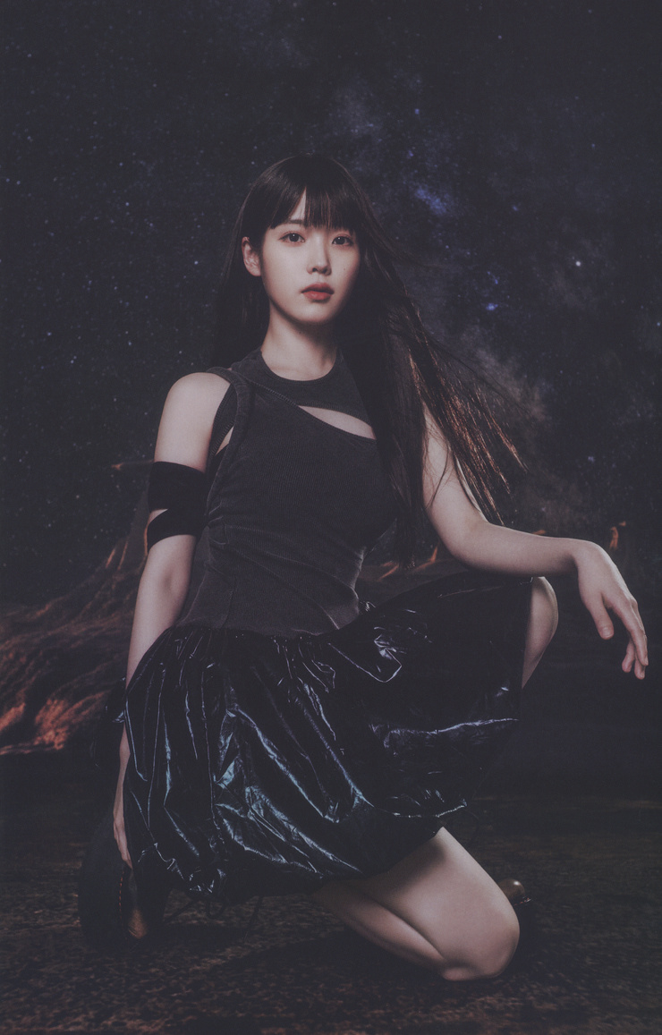 IU