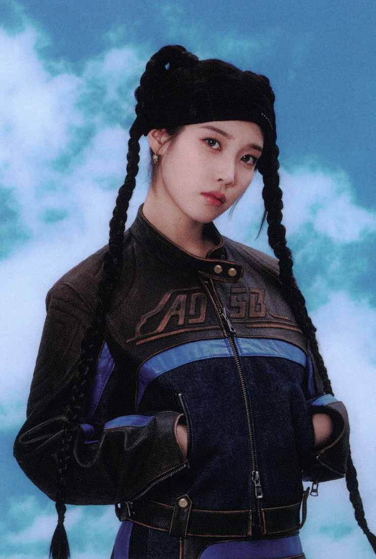 IU