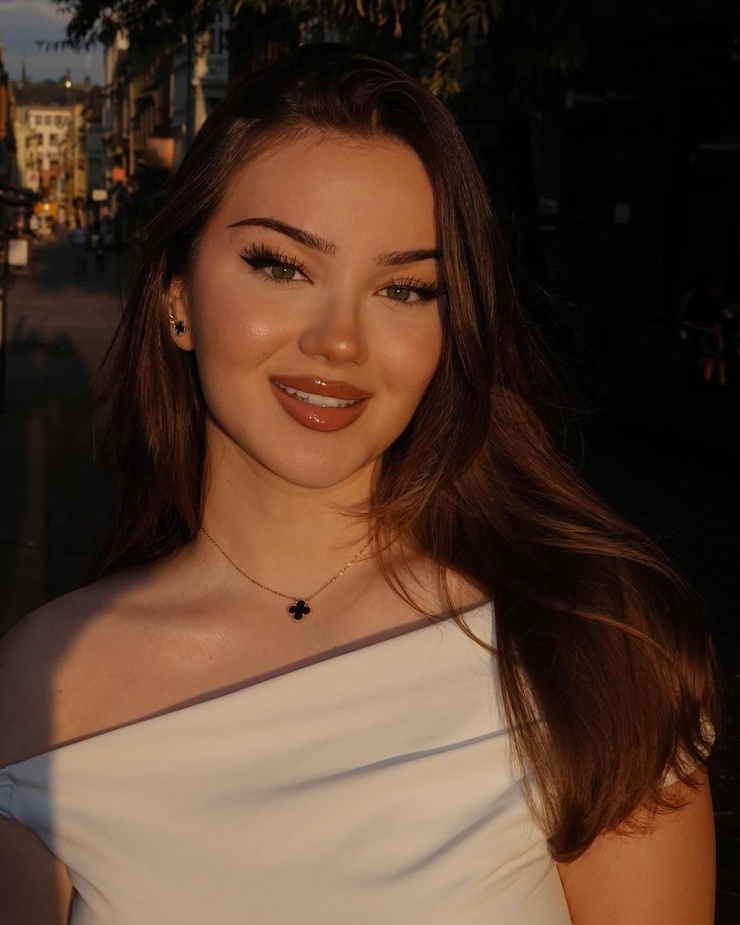 Dzana Dzzyzzle