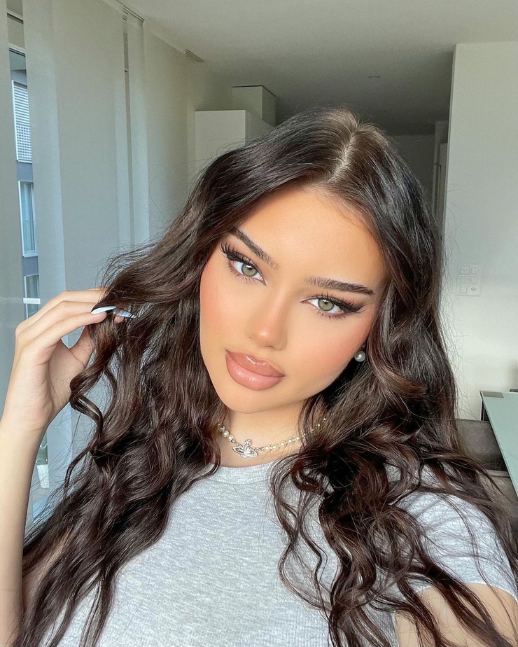 Dzana Dzzyzzle