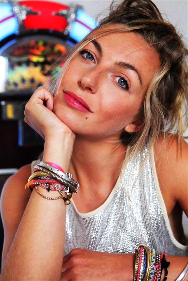 Amelie Etasse Amelie Etasse