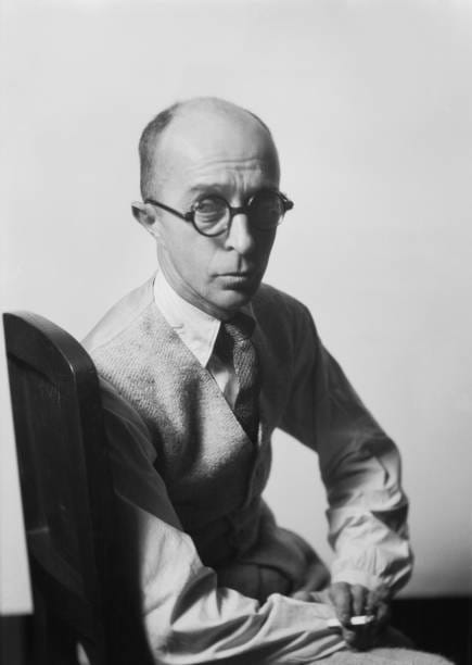 James E. Abbe