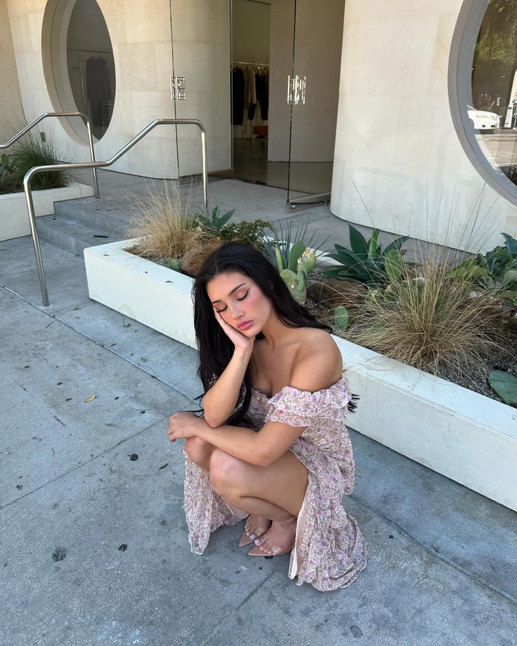 Natalie Gibson Natalie Gibson