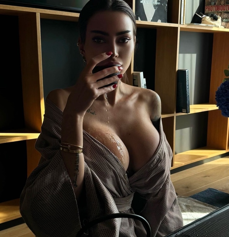 Alyona Omovych
