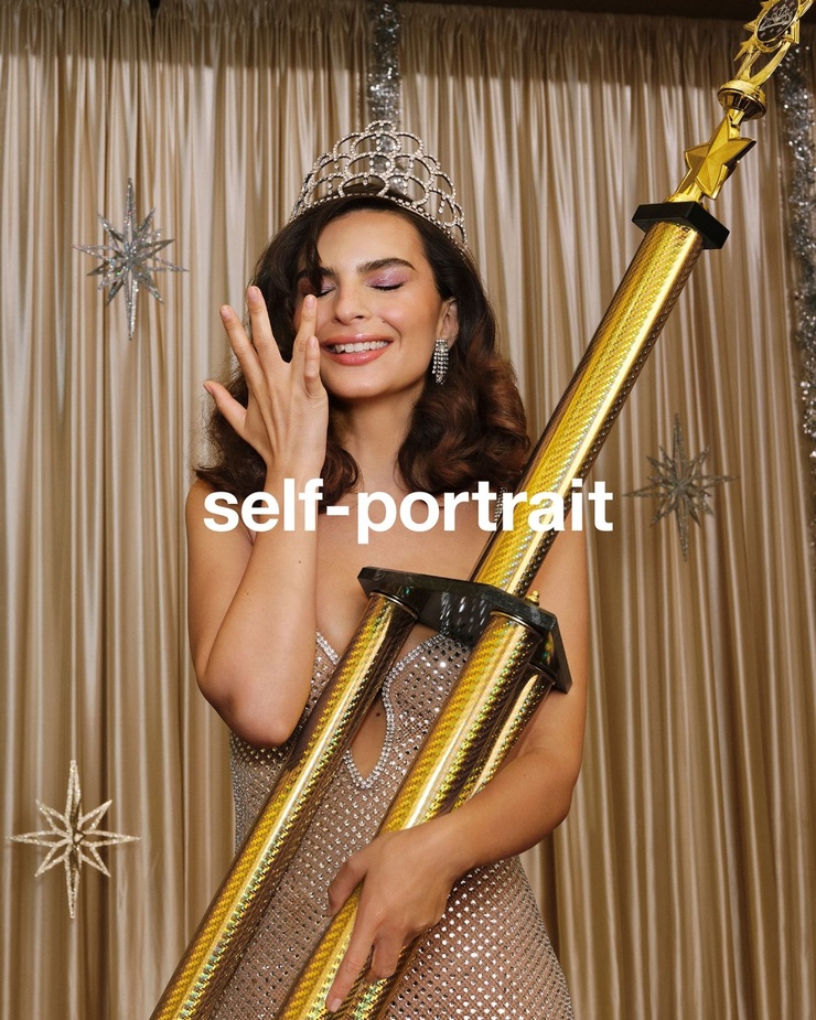 Emily Ratajkowski