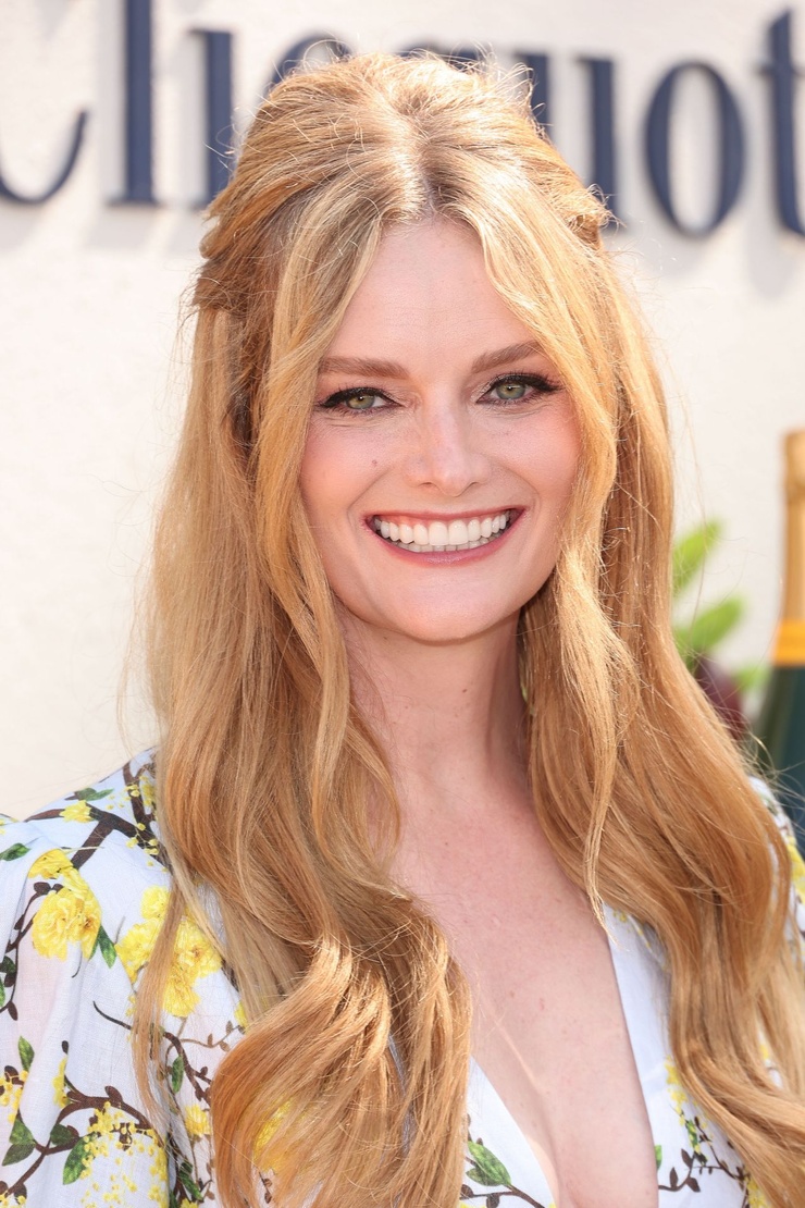 Lydia Hearst Lydia Hearst