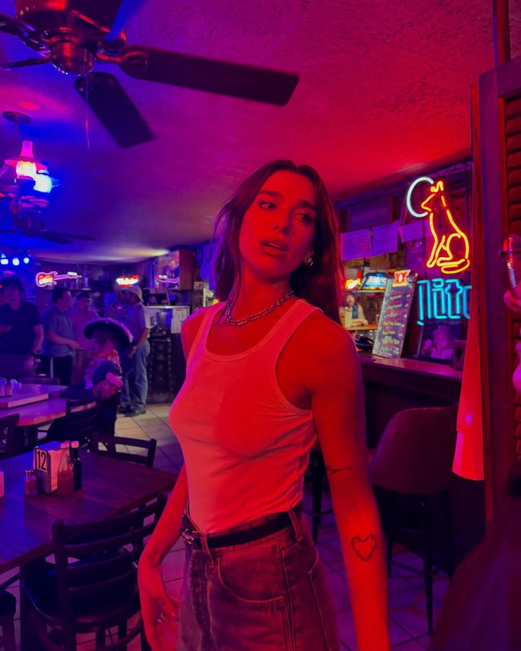Dua Lipa