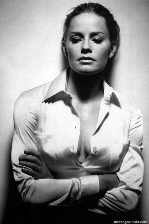 Elizabeth Shue Elizabeth Shue