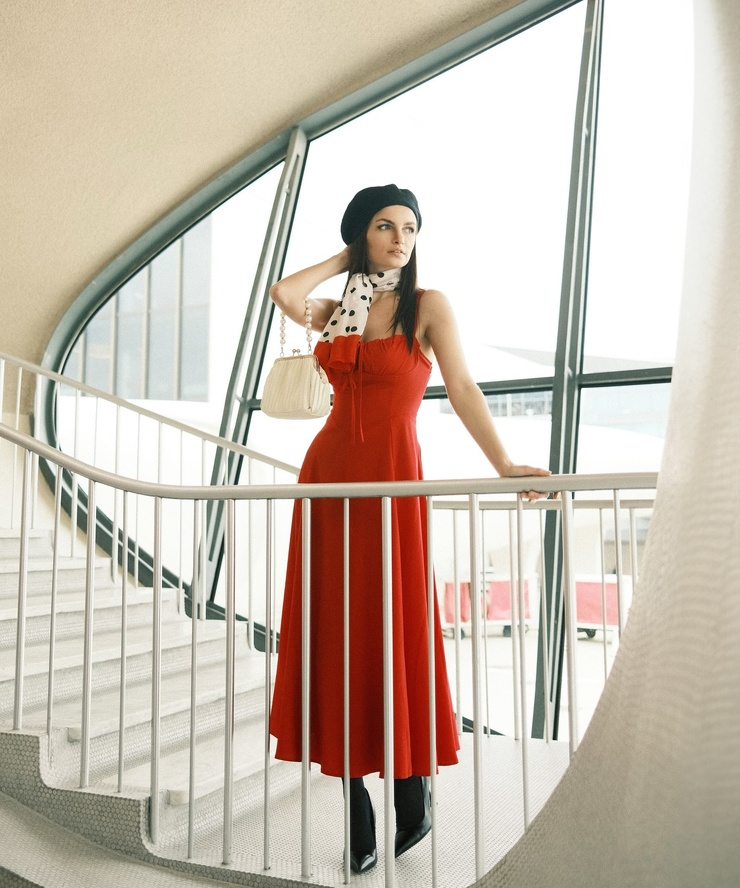 Image of Alexis Reed (Model)