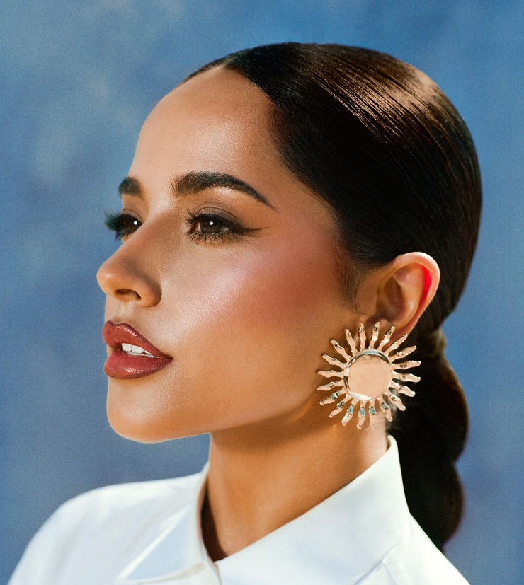 Becky G.