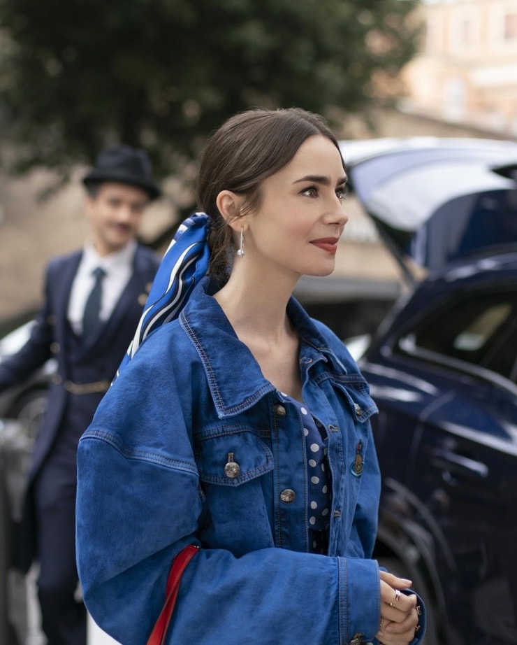 Lily Collins