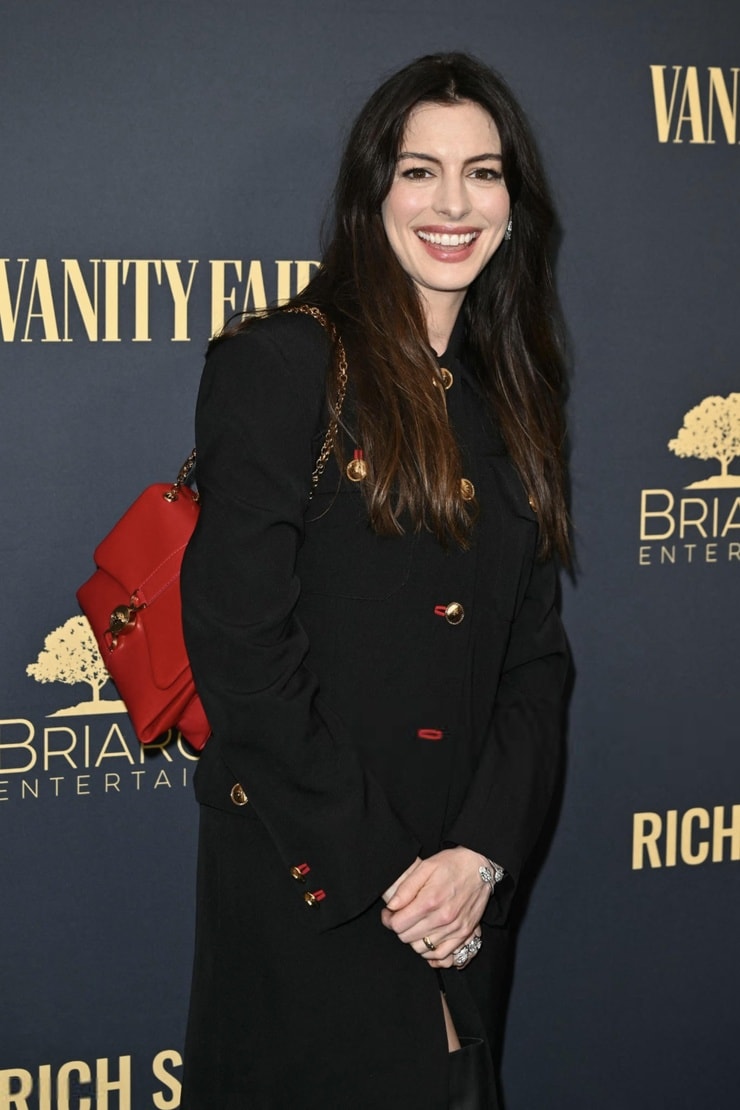 Anne Hathaway