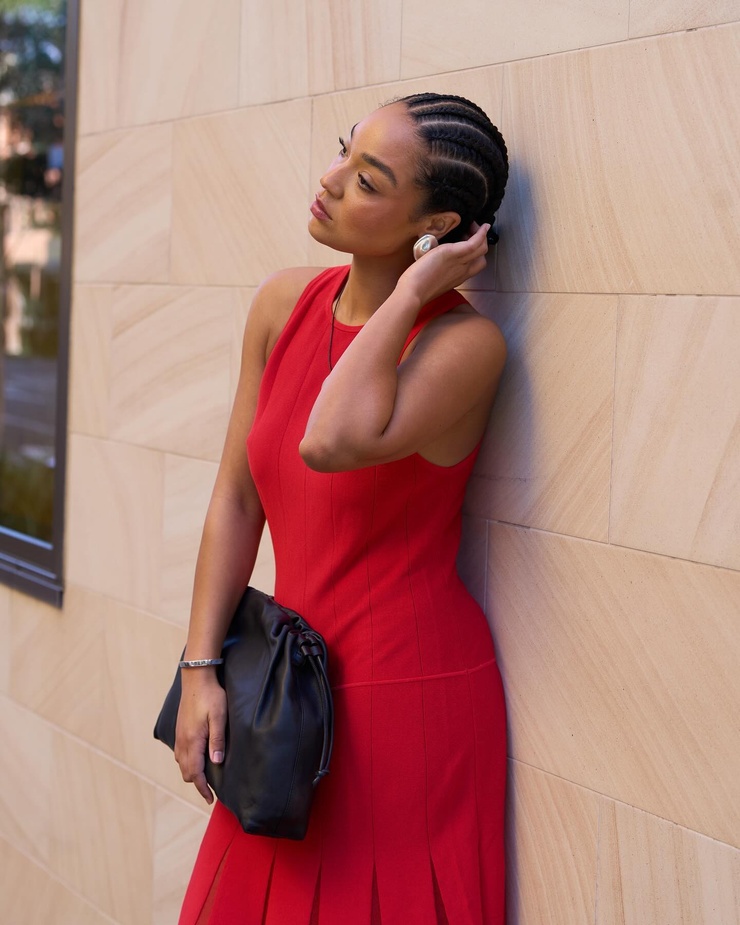 Aisha Dee