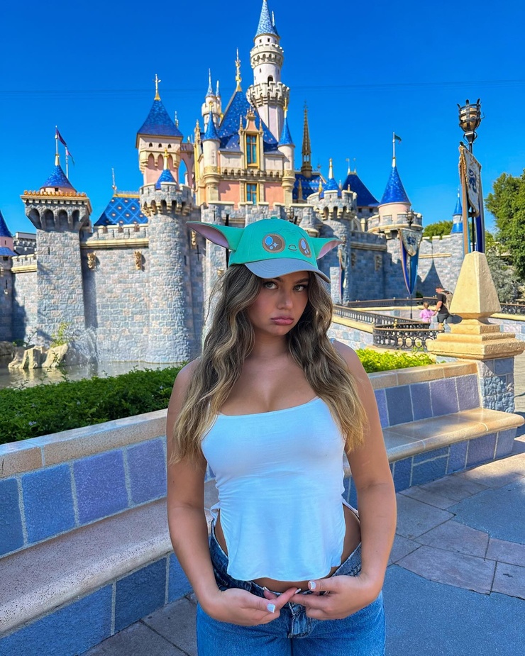 Sofia Jamora