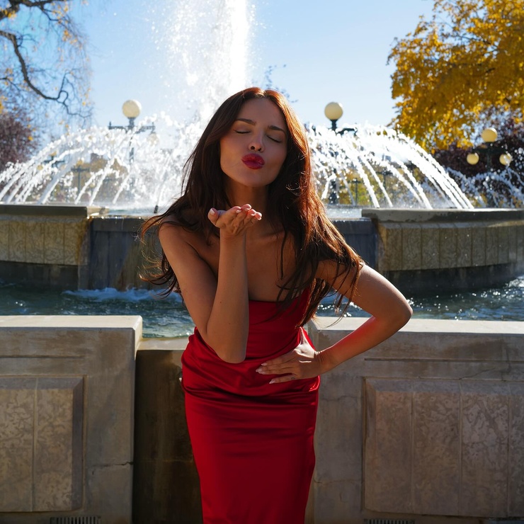 Eiza Gonzalez Eiza Gonzalez