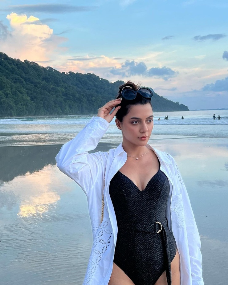 Ruhi Singh