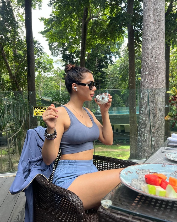 Ruhi Singh Ruhi Singh
