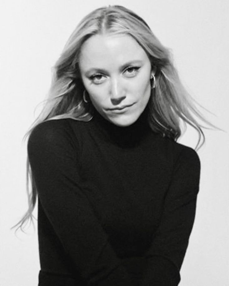 Maika Monroe Maika Monroe