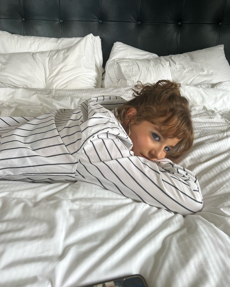 Ariella Glaser