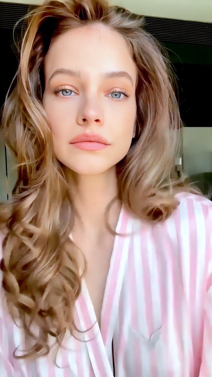 Barbara Palvin Barbara Palvin