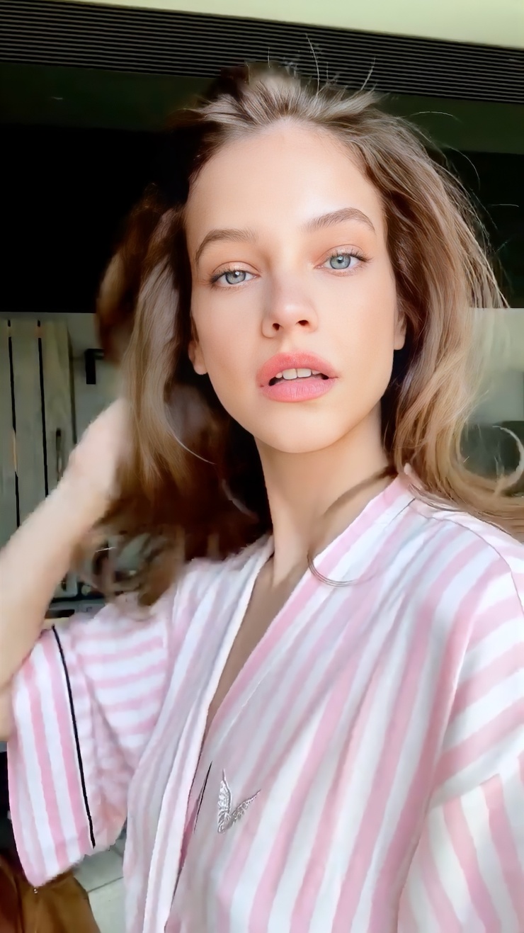 Barbara Palvin Barbara Palvin