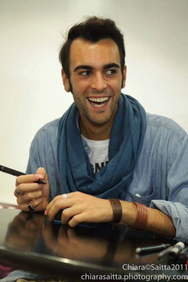mengoni da giovane