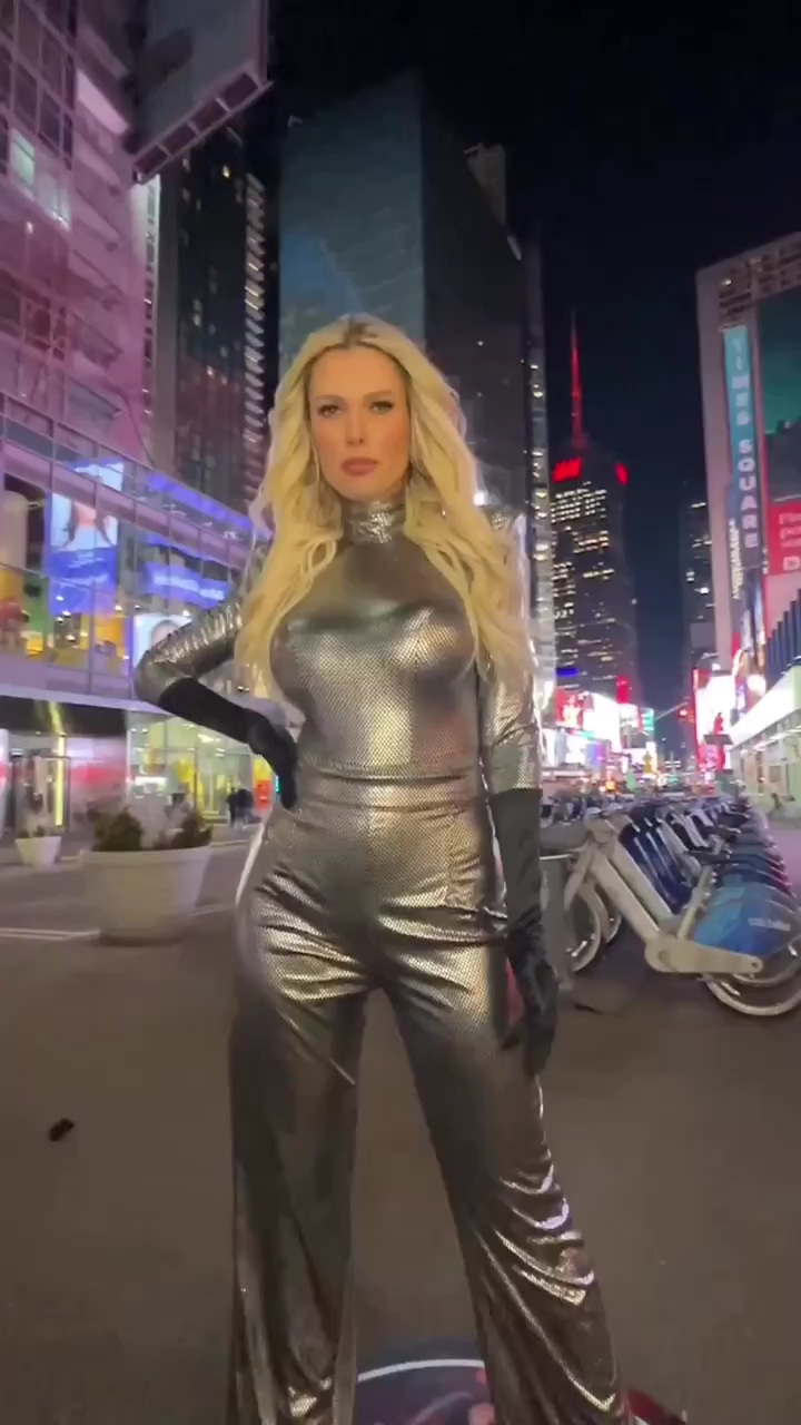 Kat Nova